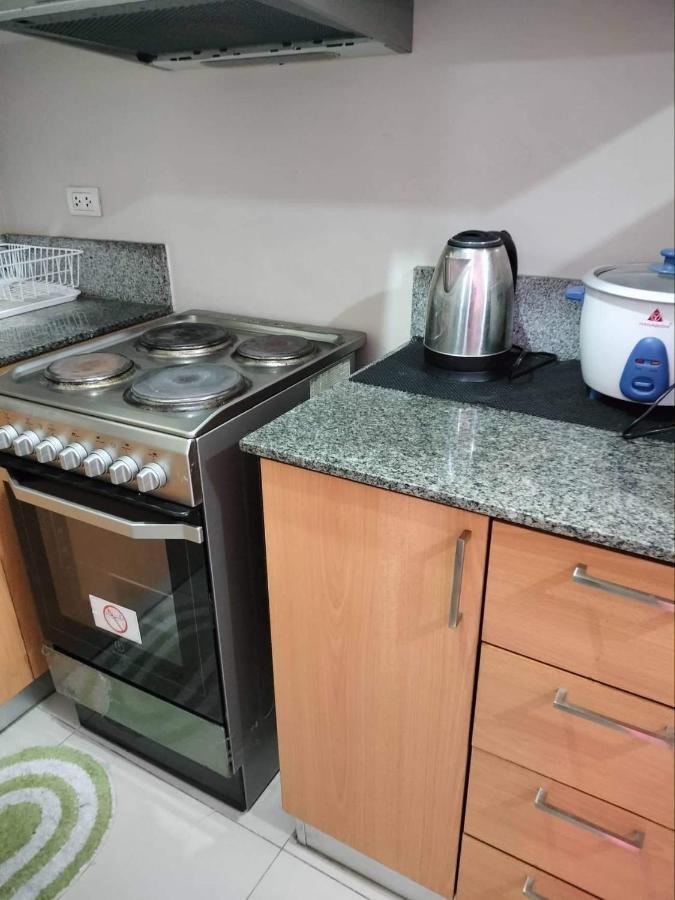 Cubao ManhattanHeights Unit 7EF Tower B, 1BR Manila Exterior foto