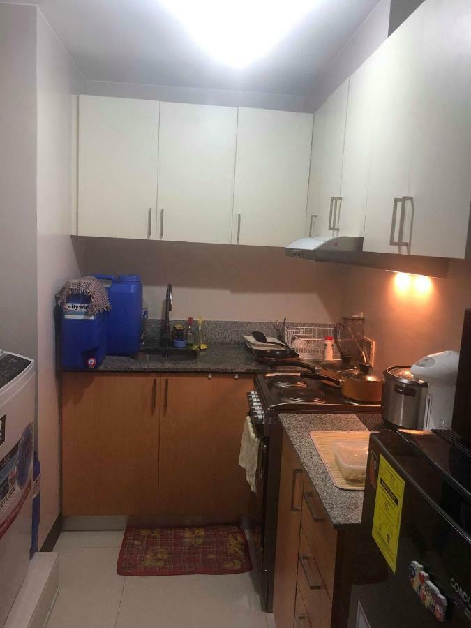 Cubao ManhattanHeights Unit 7EF Tower B, 1BR Manila Exterior foto
